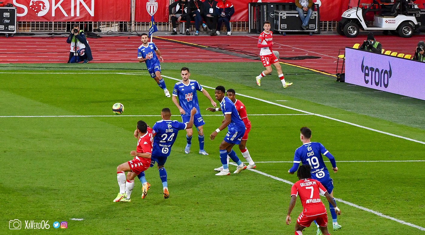 ...pour Volland dos au but...